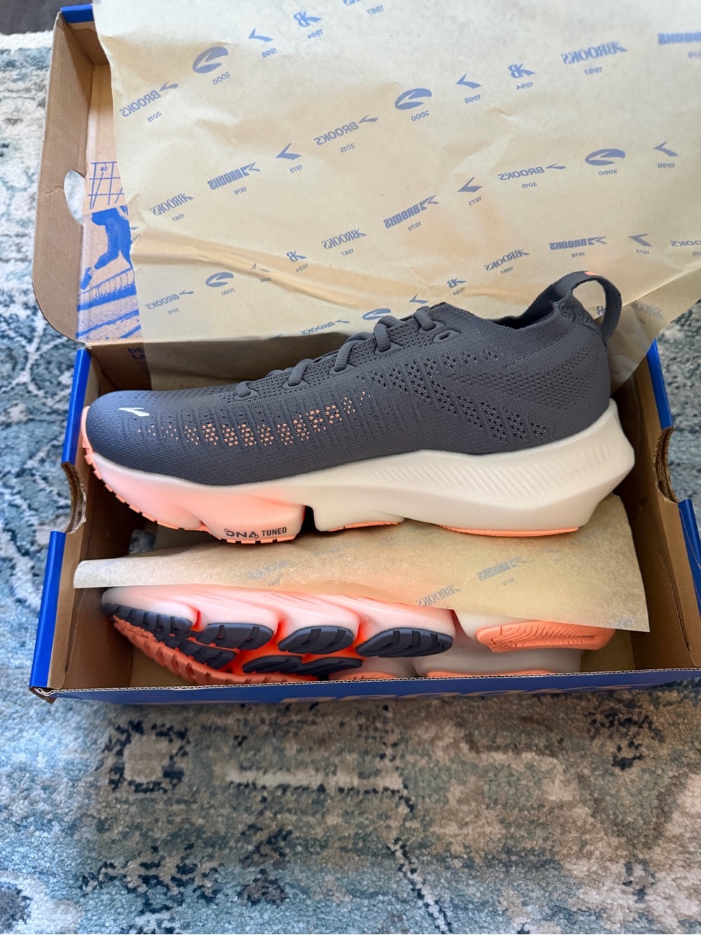 Brooks brand new glycerin flex grey orange sneakers